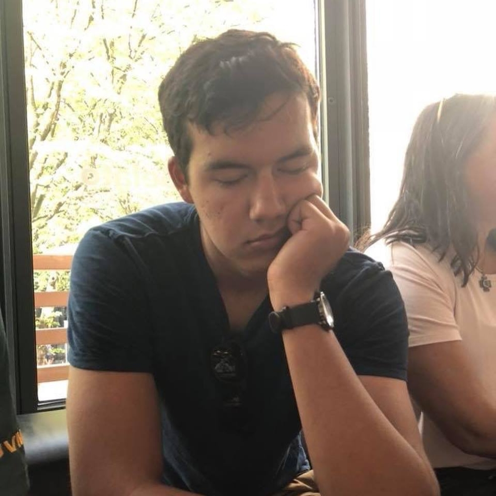 Meet your Posher, Adam